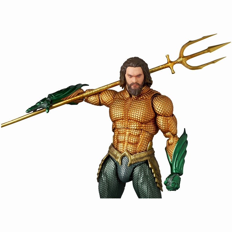 (Action Figure) MAFEX No.267 MAFEX AQUAMAN (GOLD & GREEN SUIT)