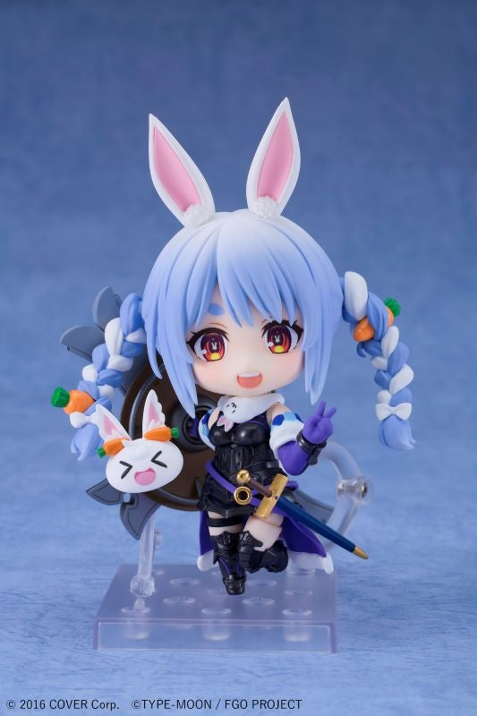 (Action Figure) Hololive Production x Fate/Grand Order Nendoroid Usada Pekora (Mash Kyrielight Collaboration Ver.)