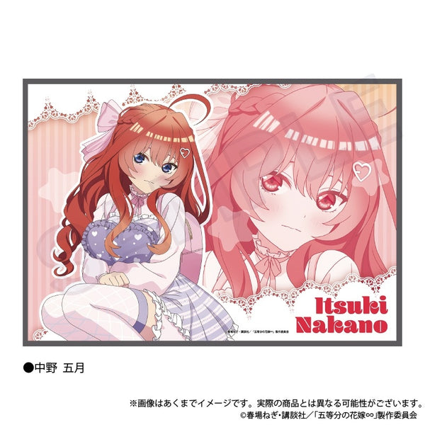 Miku Nakano, Quintessential Quintuplets, Anime Waifu, 5-toubun no Hanayome,  Nino Essential T-Shirt for Sale by boutique shop