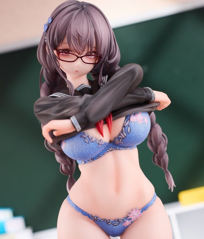 (Bishojo Figure) Gap Glasses Girl who Doesn't Want to Take Physical Education Class 1/6 Complete Figure