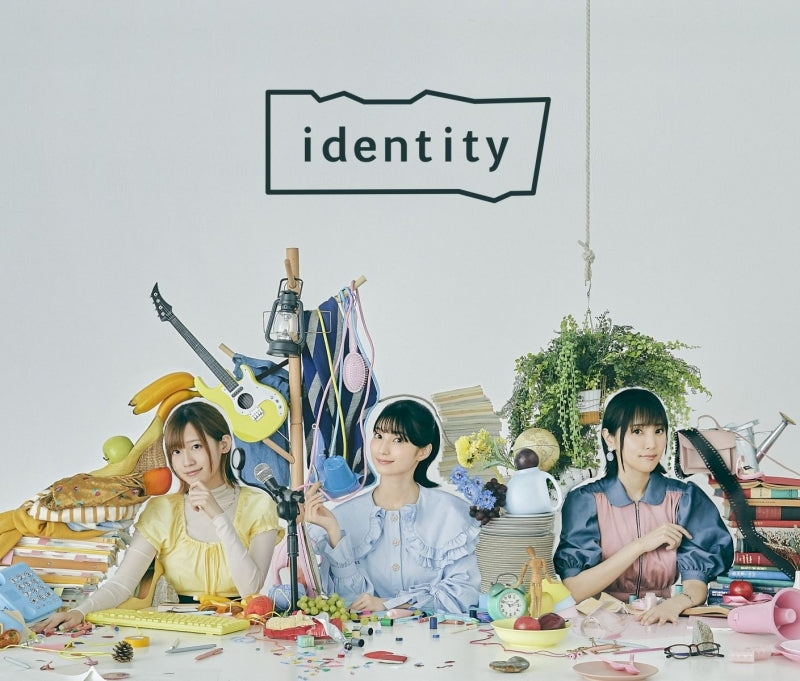 (Blu-ray) identity by EARPHONES